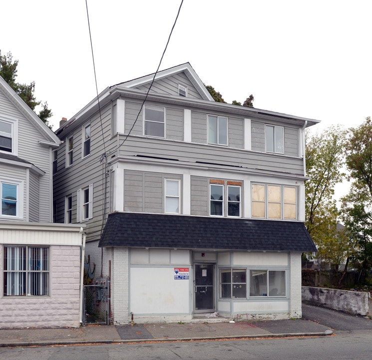 344 Dyer Ave in Providence, RI - Building Photo