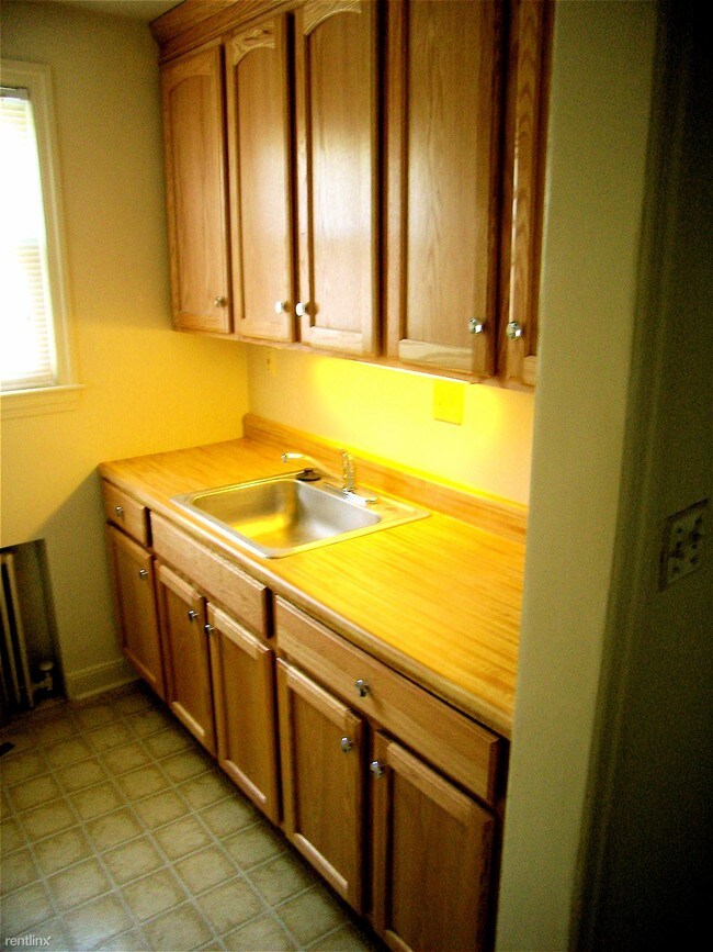 1530 N Lancaster St in Arlington, VA - Building Photo - Building Photo