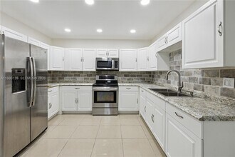 15131 SW 58th St in Miami, FL - Building Photo - Building Photo