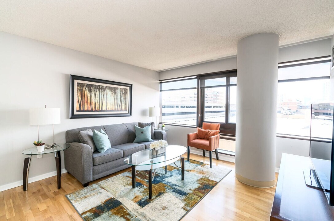 127 Greyrock Pl in Stamford, CT - Building Photo