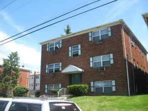 Eastern Parkway Apartments in Irvington, NJ - Building Photo