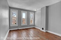 328 S Mount St photo'