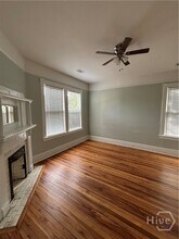 225 W 40th St in Savannah, GA - Foto de edificio - Building Photo
