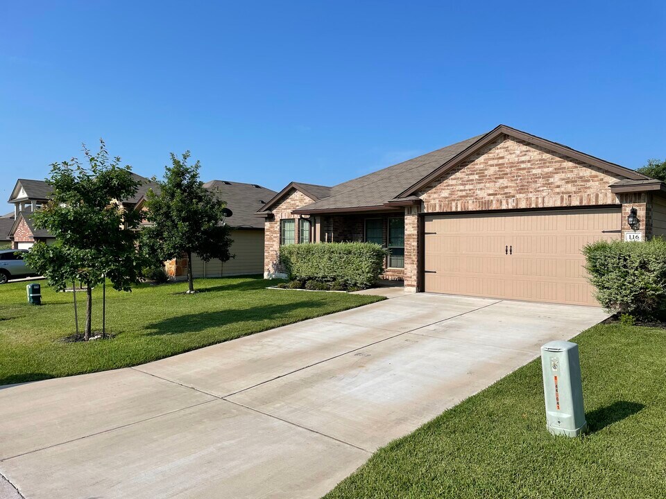 116 Zoisite Ln in Jarrell, TX - Building Photo
