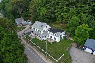 30 Granite St, Unit Floor 1 in Peterborough, NH - Foto de edificio - Building Photo