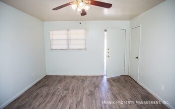 4612 52nd St in Lubbock, TX - Foto de edificio - Building Photo