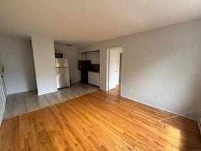 17 Ferris Ave in Norwalk, CT - Building Photo - Building Photo