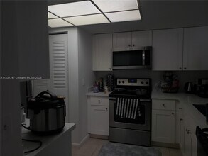 9288 W Atlantic Blvd in Coral Springs, FL - Building Photo - Building Photo