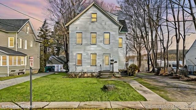19 Elizabeth St in Bethel, CT - Building Photo