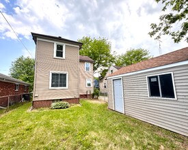 930 Brinton Dr in Toledo, OH - Building Photo - Building Photo