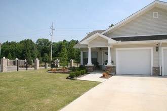 Villas of West Memphis in West Memphis, AR - Building Photo - Building Photo