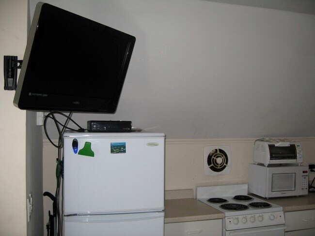30 Young St, Unit Apt #3 in Newport, RI - Foto de edificio - Building Photo