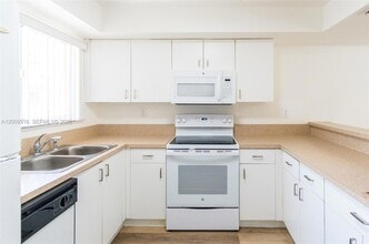 14905 SW 80th St, Unit 212 in Miami, FL - Building Photo - Building Photo