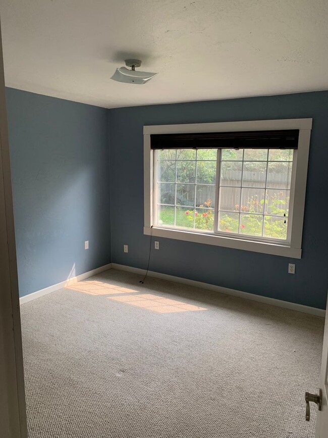 17 Wagle Ln in Mckinleyville, CA - Building Photo - Building Photo