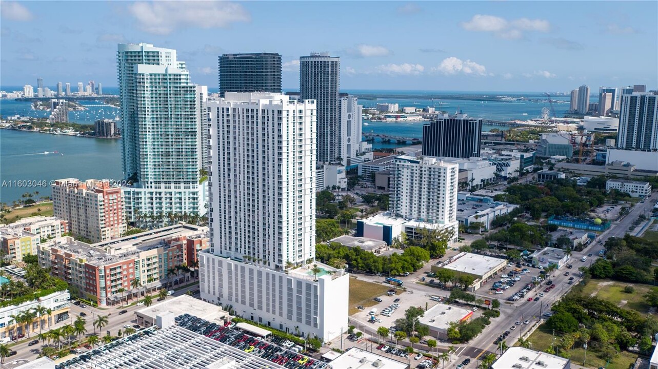 2000 Biscayne Blvd in Miami, FL - Building Photo