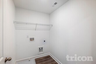 174 E Rdg Wy in Woodstock, GA - Foto de edificio - Building Photo