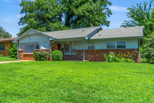 property at 1509 NE 33rd St