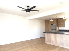 1214 13th St in Imperial Beach, CA - Foto de edificio - Building Photo