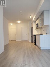 25 Holly St in Toronto, ON - Building Photo - Building Photo