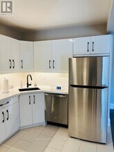 487 Clinton St in Toronto, ON - Building Photo - Building Photo