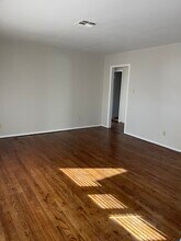 2210 NW 23rd St in Lawton, OK - Foto de edificio - Building Photo