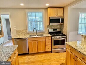 705 Pomona Ave in Haddonfield, NJ - Building Photo - Building Photo