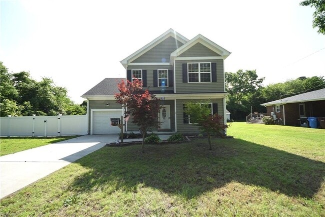 property at 2220 Decatur St