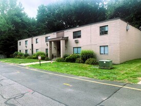 Meridian Apartments in Waterbury, CT - Building Photo