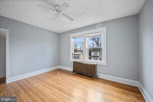 2826 Inglewood Ave in Baltimore, MD - Building Photo