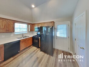 1765 University Dr in Columbia, TN - Building Photo - Building Photo