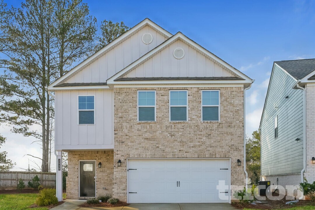 2938 McKenzie Dr in Lawrenceville, GA - Building Photo