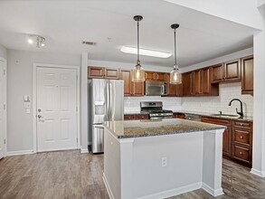 35 W Broad St in Stamford, CT - Building Photo - Building Photo