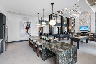 425 Centerpointe Cir, Unit S1 in Altamonte Springs, FL - Building Photo - Building Photo