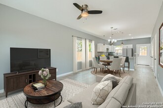 1230 Rivas St in San Antonio, TX - Building Photo - Building Photo