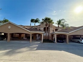 819 Fairwaycove Ln in Bradenton, FL - Building Photo