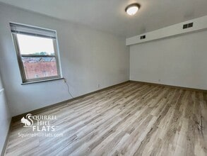 5710 Phillips Ave, Unit A4 in Pittsburgh, PA - Building Photo - Building Photo