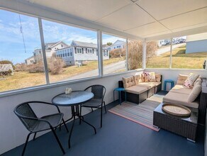 12 Cove Rd in Ipswich, MA - Building Photo - Building Photo