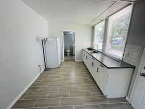 3705 19th St W in Bradenton, FL - Foto de edificio - Building Photo