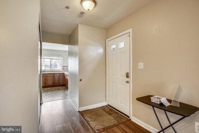 1670 Brooksquare Dr in Capitol Heights, MD - Building Photo - Building Photo