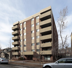 Sterling Place in Calgary, AB - Building Photo - Building Photo