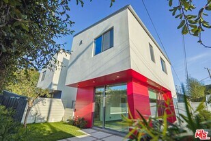 12529 Wagner St in Los Angeles, CA - Building Photo