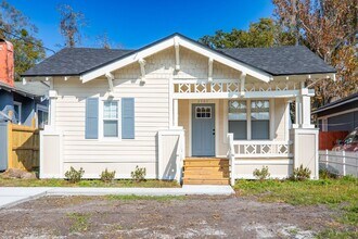 2703 College St in Jacksonville, FL - Building Photo - Building Photo