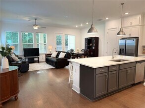 1110 Harper Dr in Roswell, GA - Building Photo - Building Photo