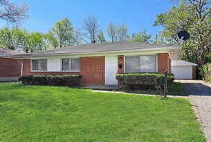 3534 Terrier Ln in Louisville, KY - Building Photo