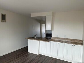 3844 Swift Ave, Unit 7 in San Diego, CA - Building Photo - Building Photo
