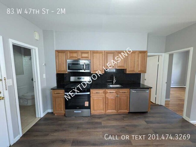 83 W 47th St