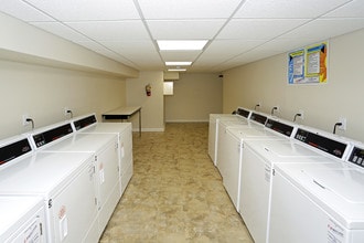Continental Gardens in River Edge, NJ - Building Photo - Interior Photo