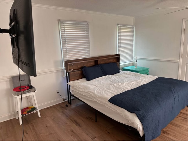 property at 453 E Main St