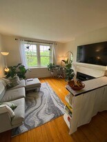 1064 Beacon St, Unit 2 in Brookline, MA - Building Photo