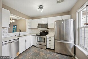 253 Miley Rd in Aston Township, PA - Building Photo